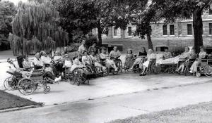 Inglis House residents in the courtyard, 1970s